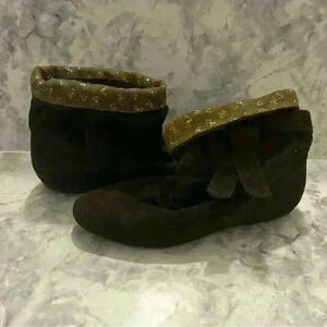 Women’s Rocket Dog Brown Suede Slip On Ankle Booties Size 6.5
